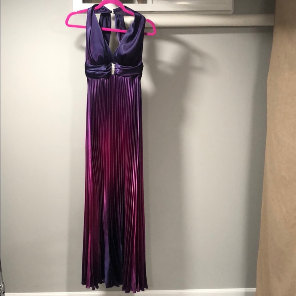 Cache gown